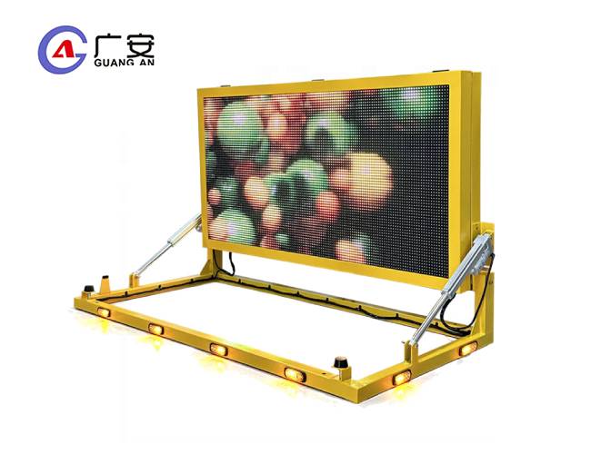 工程車(chē)LED顯示屏